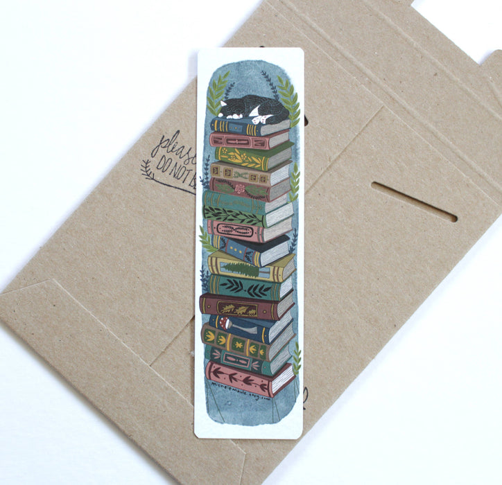 Bookmark - Cozy Cat with Books