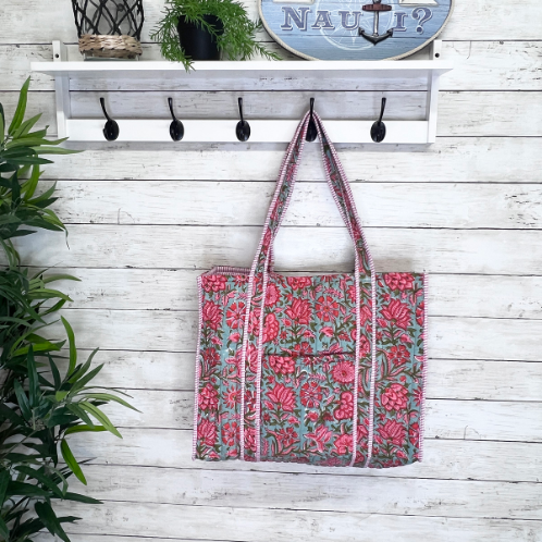 Quilted Tote Bag With Travel Pouch - Pink Carnation