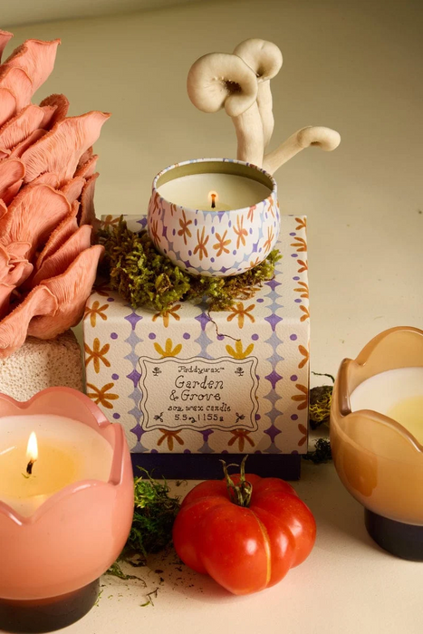 Tulip 2 oz Tin Candle
