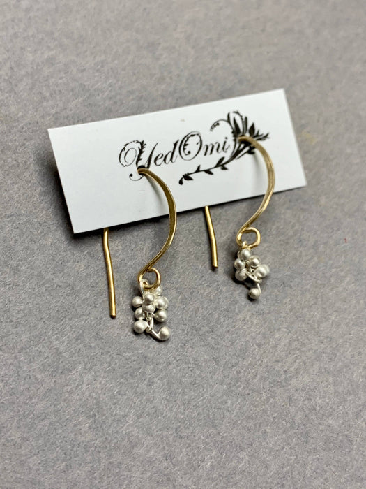 Mini Wisteria Caviar Hook Earrings: GF