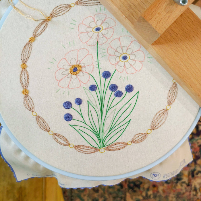 True bloom embroidery kit
