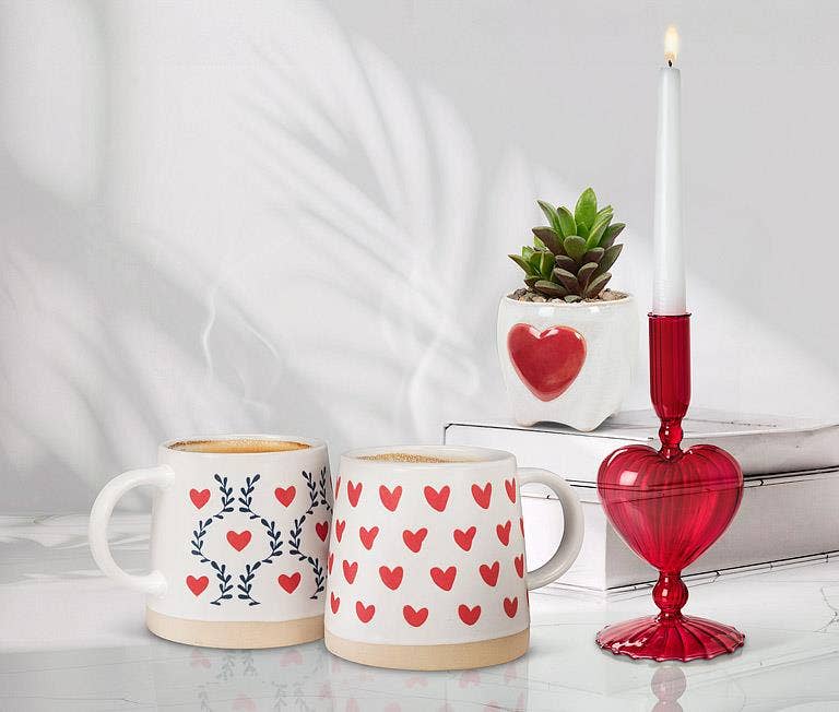 Wide Base Mug with Scandi Hearts & Leaves-3.5"H(14oz)