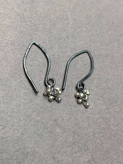 Mini Wisteria Caviar Hook Earrings: OXSS