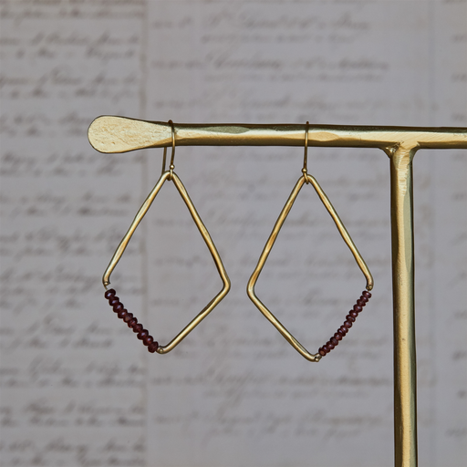 Aurora Earring - Kite with Stones, Garnet