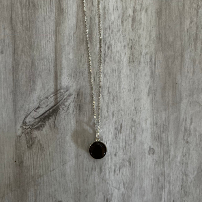 Sandglobe Necklace