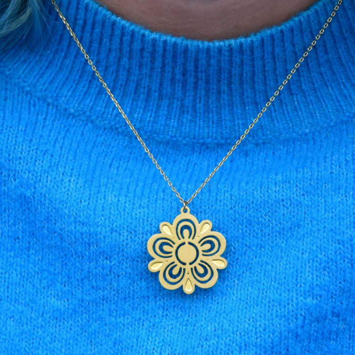 Retro Pyrex Flower Necklace | Butterfly Gold Pattern